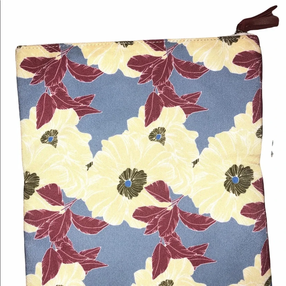 RACHEL Pally floral clutch with beauty samples